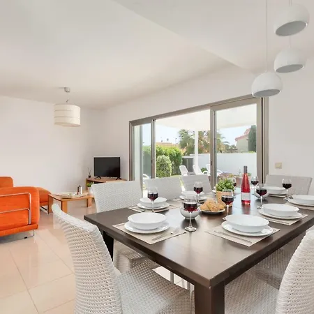 Villa Perez Cala'N Bosch (Menorca)